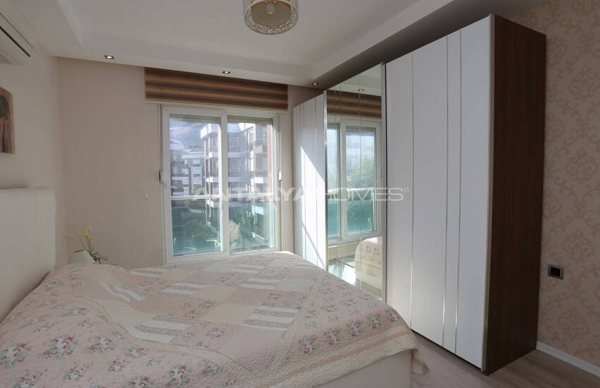 Real Estate with Mountain-view in a Complex in Konyaalti 24