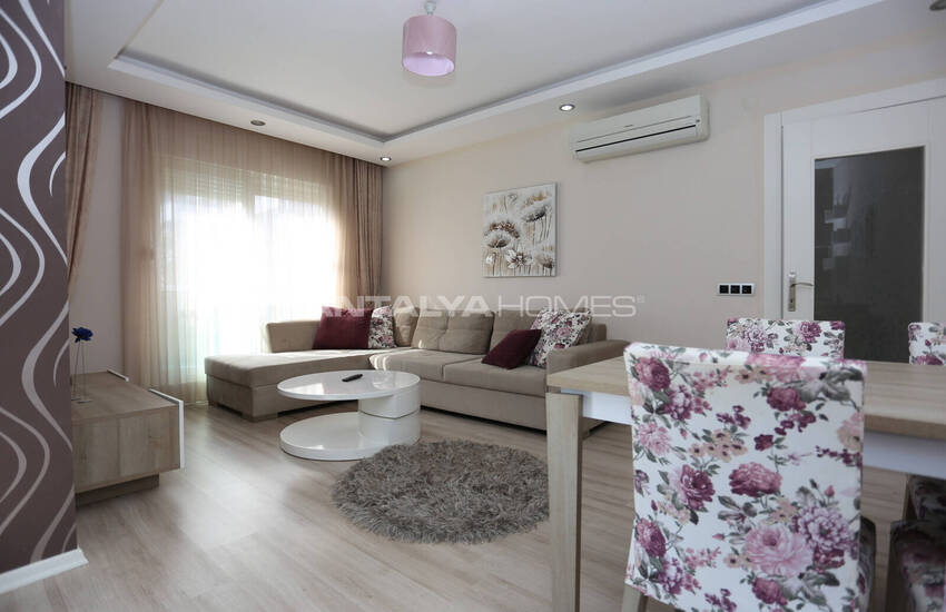 Real Estate with Mountain-view in a Complex in Konyaalti 17