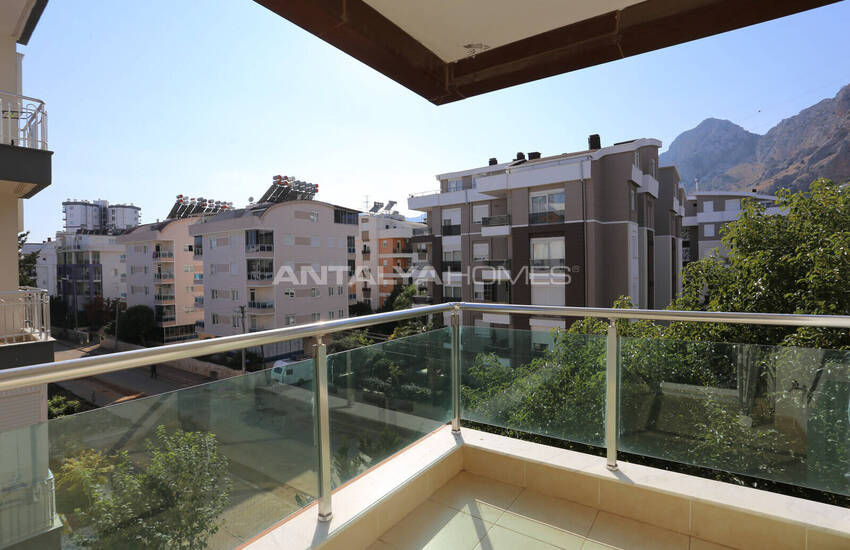 Real Estate with Mountain-view in a Complex in Konyaalti 31