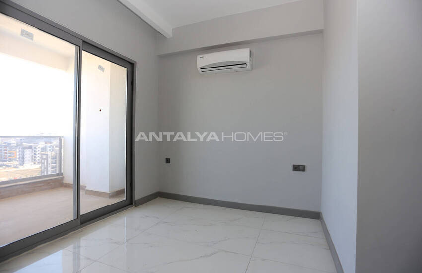 Квартиры в комплексе с богатыми удобствами в Анталье Алтынташе 24