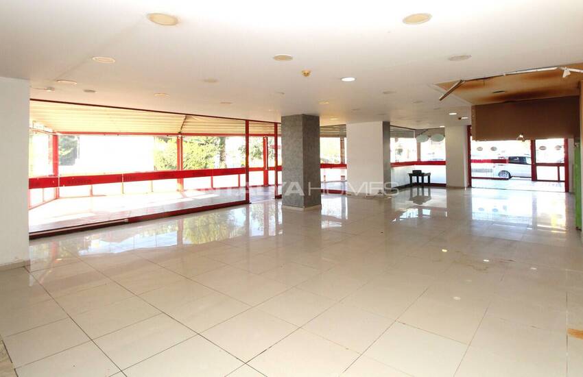 3-storey Shop with High-visibility in Antalya Güzeloba 14