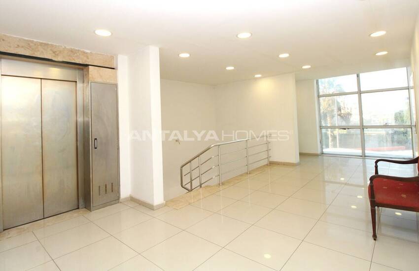3-storey Shop with High-visibility in Antalya Güzeloba 17
