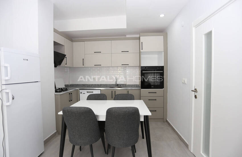Furnished 1-bedroom Flat in a Complex Near Sea in Antalya Muratpaşa 8
