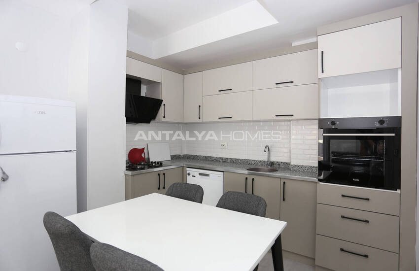 Furnished 1-bedroom Flat in a Complex Near Sea in Antalya Muratpaşa 9