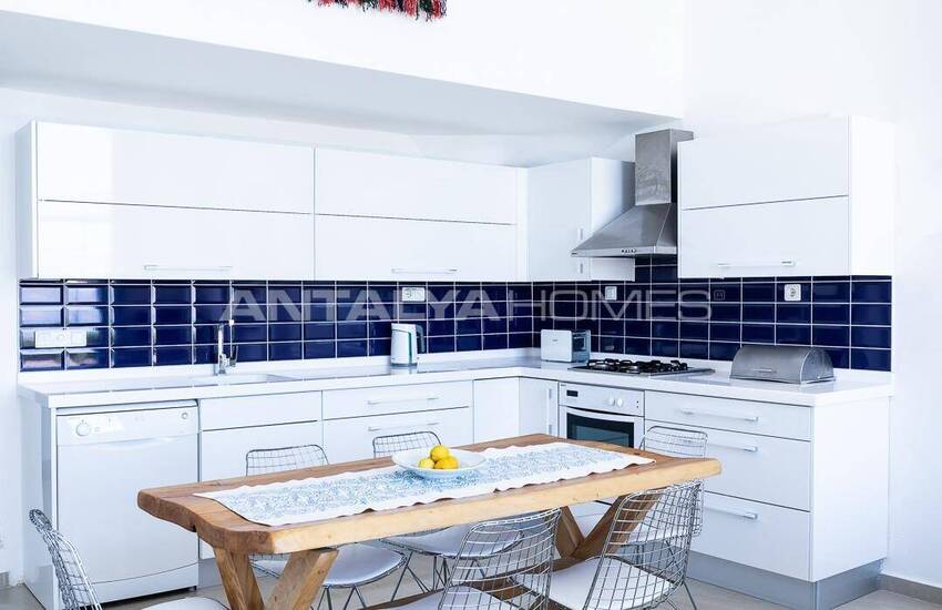 منازل بغرفة نوم واحدة وغرفتي نوم مطلة على البحر في كالكان أنطاليا 13