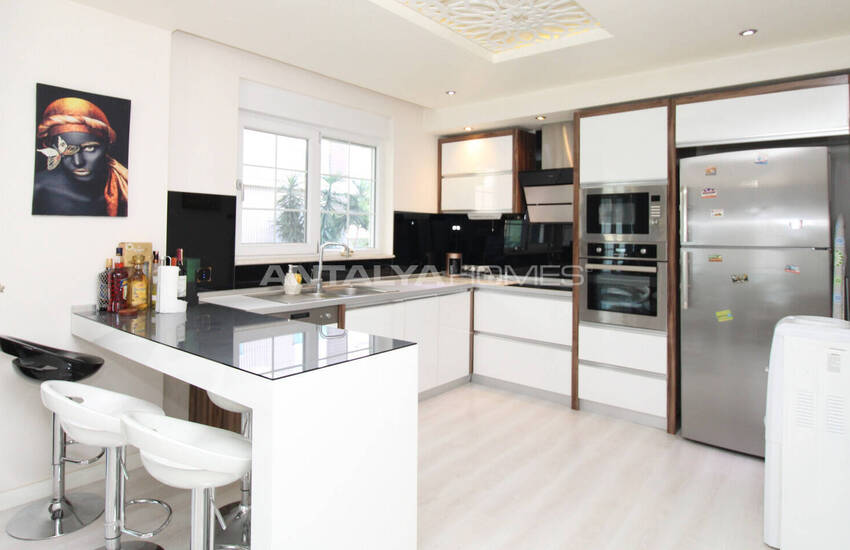 Key Ready Apartment in a Complex with a Pool in Antalya Lara 21