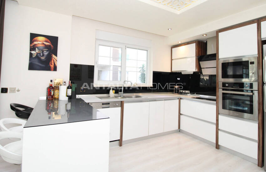 Key Ready Apartment in a Complex with a Pool in Antalya Lara 22