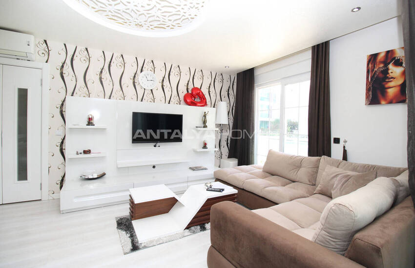 Key Ready Apartment in a Complex with a Pool in Antalya Lara 16