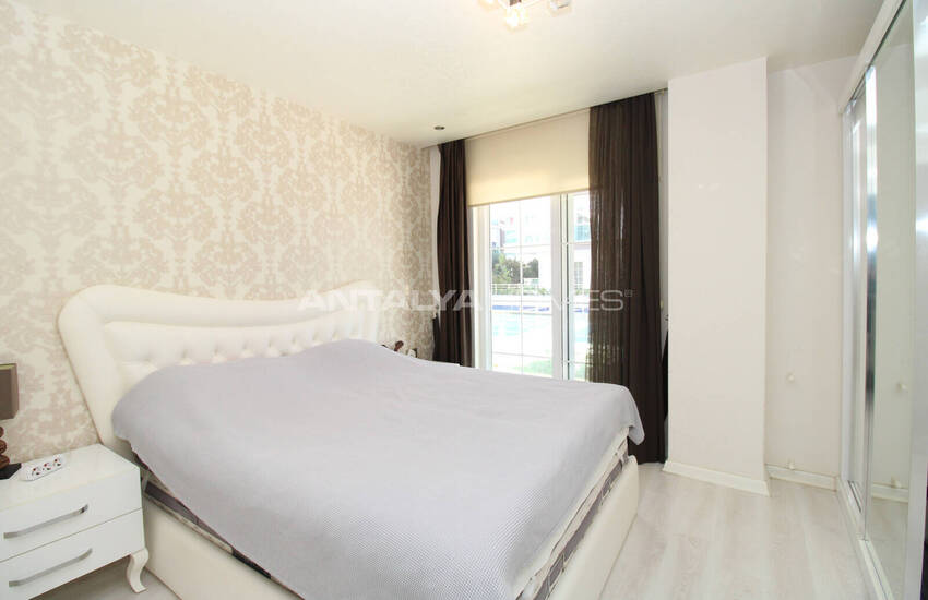 Key Ready Apartment in a Complex with a Pool in Antalya Lara 25