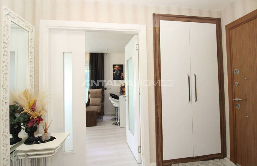 Key Ready Apartment in a Complex with a Pool in Antalya Lara 30