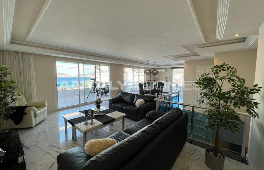 عقارات أنيقة مطلة على البحر للبيع في ألانيا توسمور 26