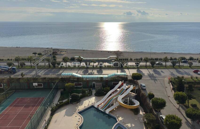 عقارات أنيقة مطلة على البحر للبيع في ألانيا توسمور 45