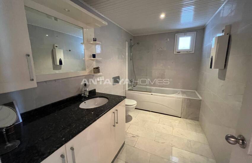 عقارات أنيقة مطلة على البحر للبيع في ألانيا توسمور 52