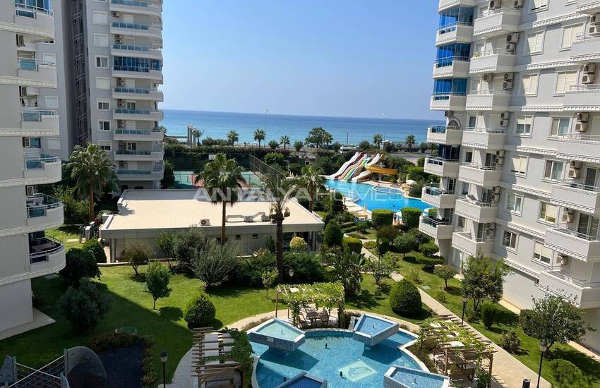 عقارات أنيقة مطلة على البحر للبيع في ألانيا توسمور 42