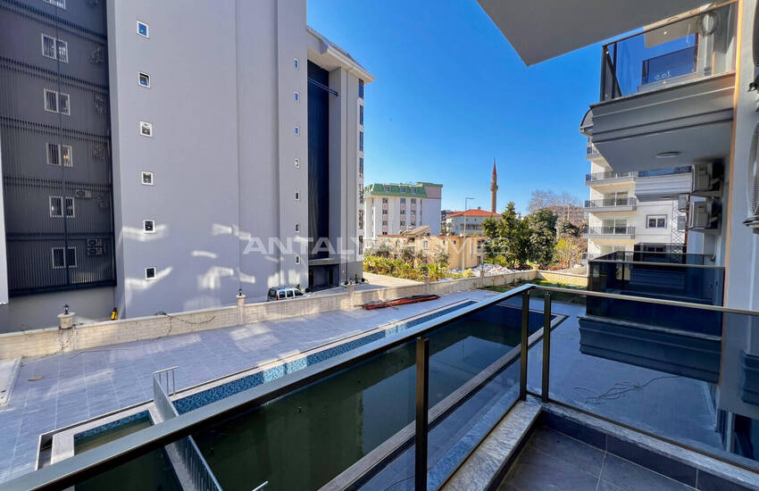 Alanya'da Havuzlu Site İçinde Satılık Taşınmaya Hazır Daire 13