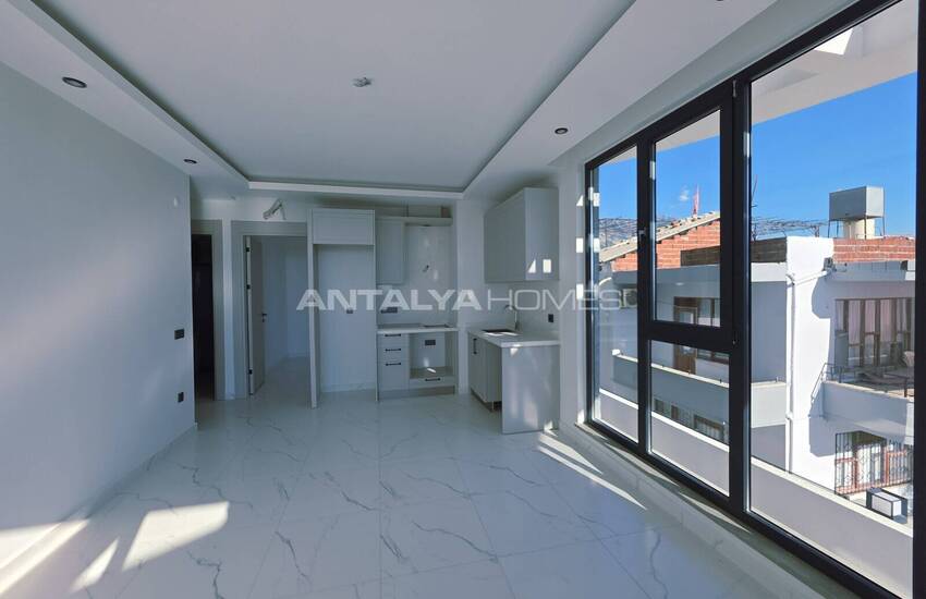 Kestel Alanya'da Sosyal Olanaklara Sahip Denize Sıfır Sitede Daireler 28