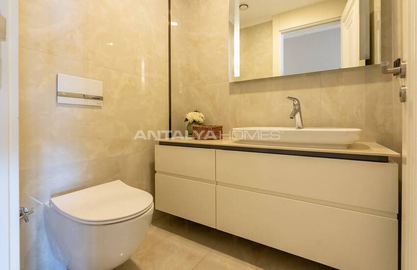 Renovated 4-bedroom Furnished Villa by the Beach in Konyaaltı Liman 49