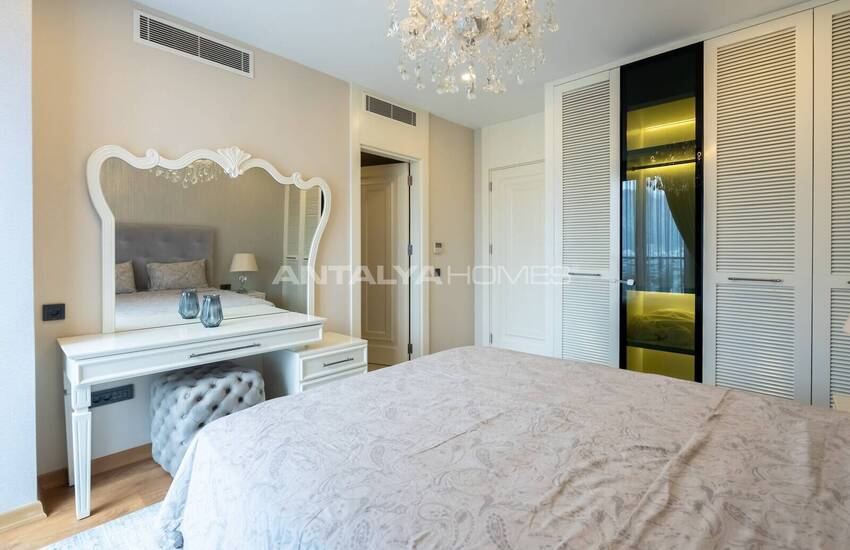 Renovated 4-bedroom Furnished Villa by the Beach in Konyaaltı Liman 31
