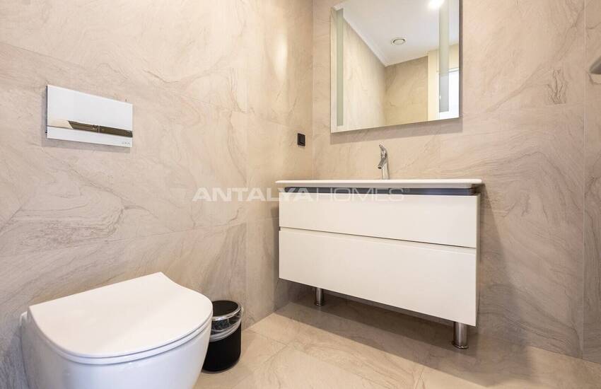 Renovated 4-bedroom Furnished Villa by the Beach in Konyaaltı Liman 44