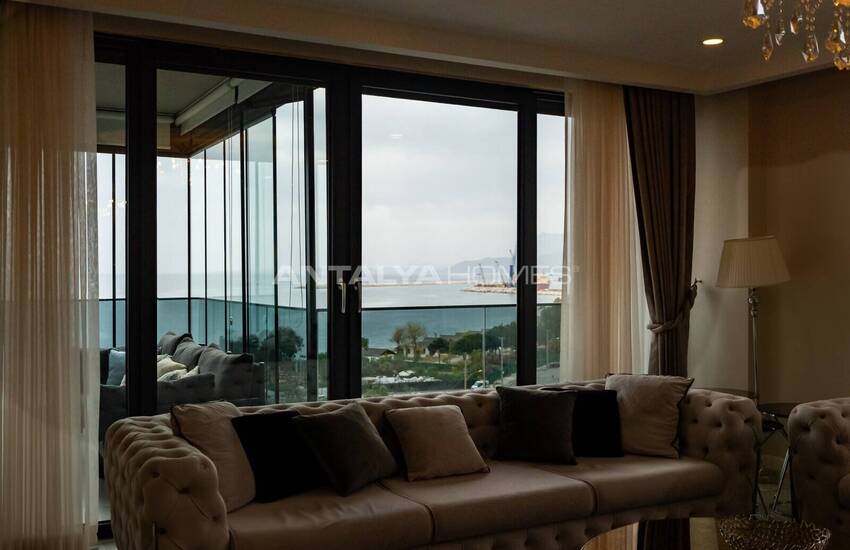 Renovated 4-bedroom Furnished Villa by the Beach in Konyaaltı Liman 24