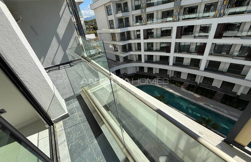 Sea View Apartment for Sale in Türkler Azura World Complex 39