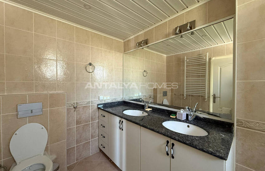 Квартира на крыше с видом на море и город в Алании 19