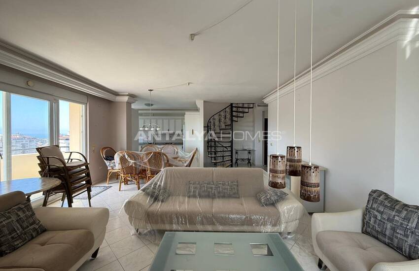 Квартира на крыше с видом на море и город в Алании 5