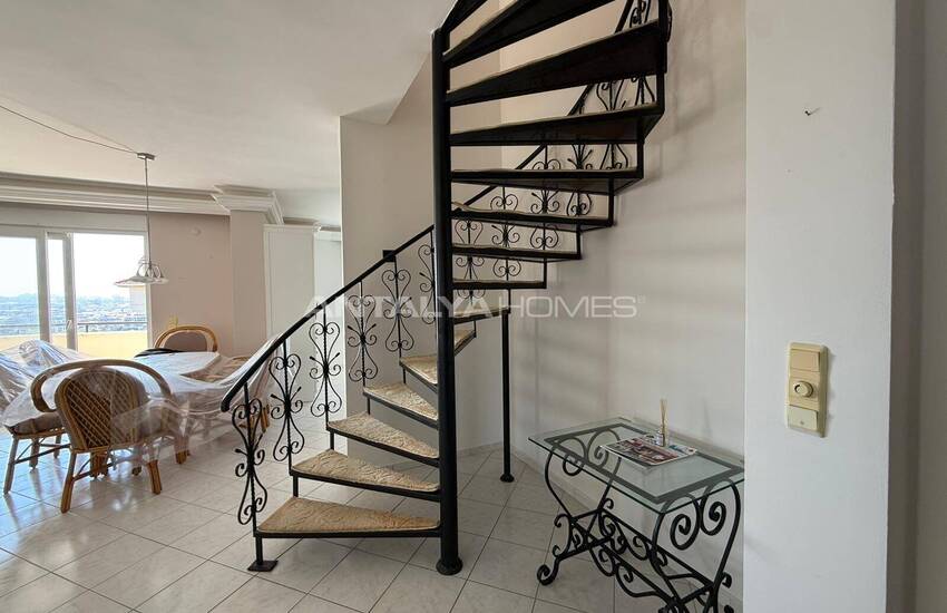 Квартира на крыше с видом на море и город в Алании 27