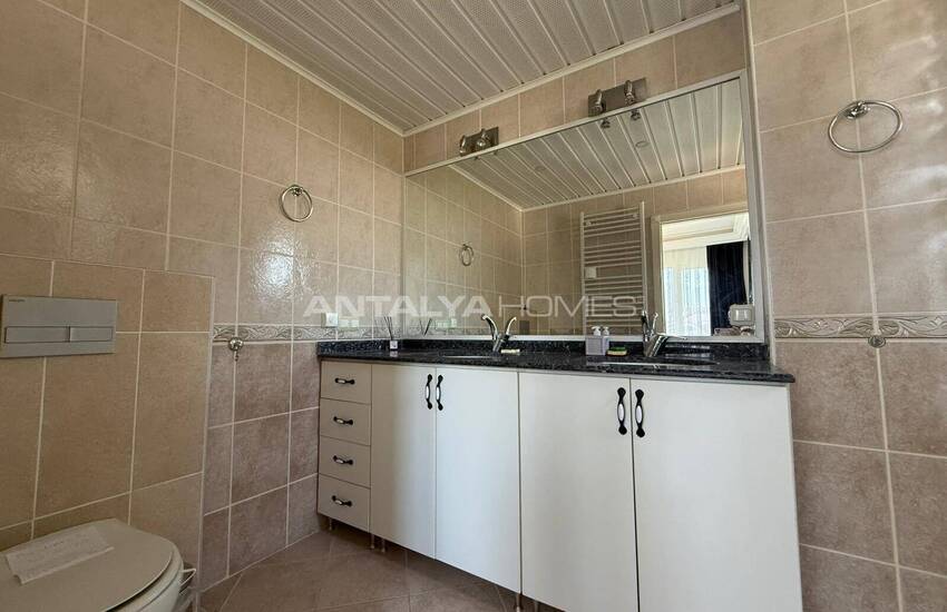 Квартира на крыше с видом на море и город в Алании 20