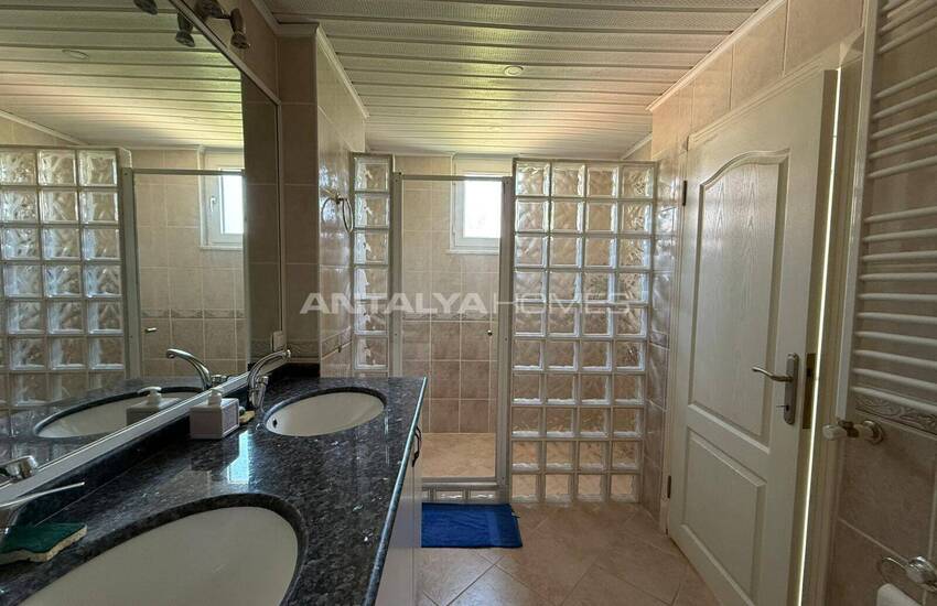 Квартира на крыше с видом на море и город в Алании 17