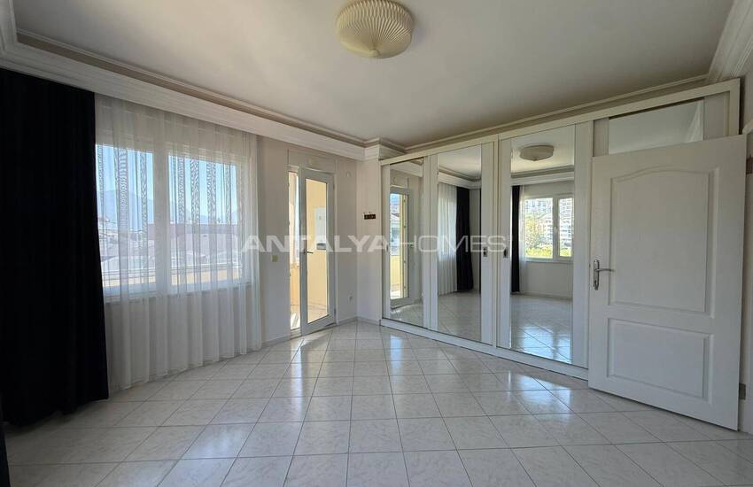 Квартира на крыше с видом на море и город в Алании 12