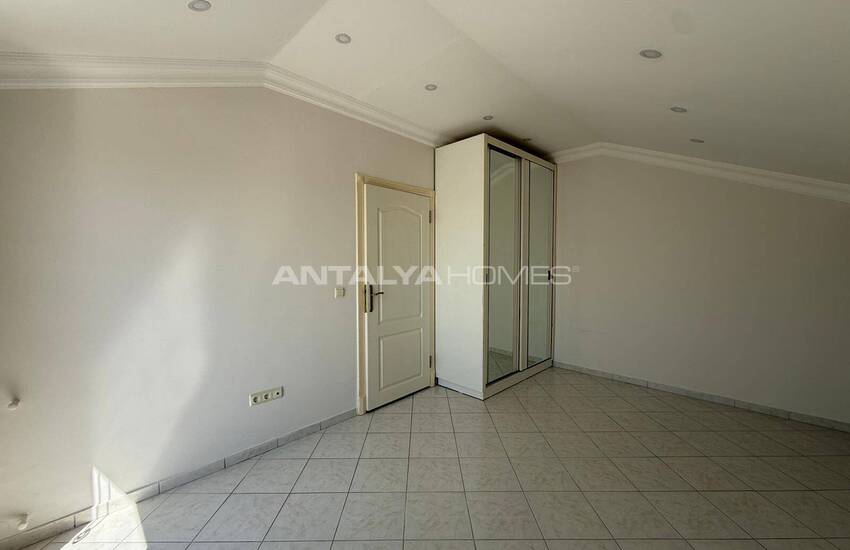 Квартира на крыше с видом на море и город в Алании 13