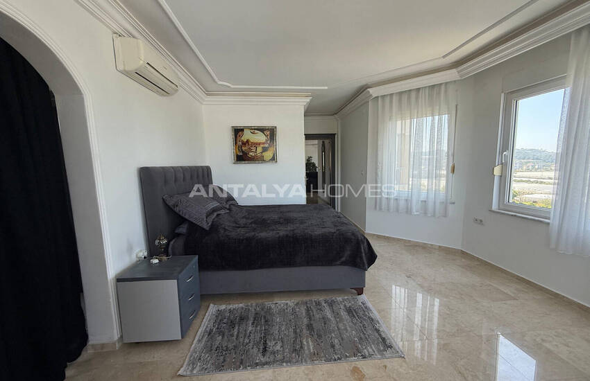 Möblierte Wohnung Mit Panoramablick Auf Die Stadt In Demirtaş 11