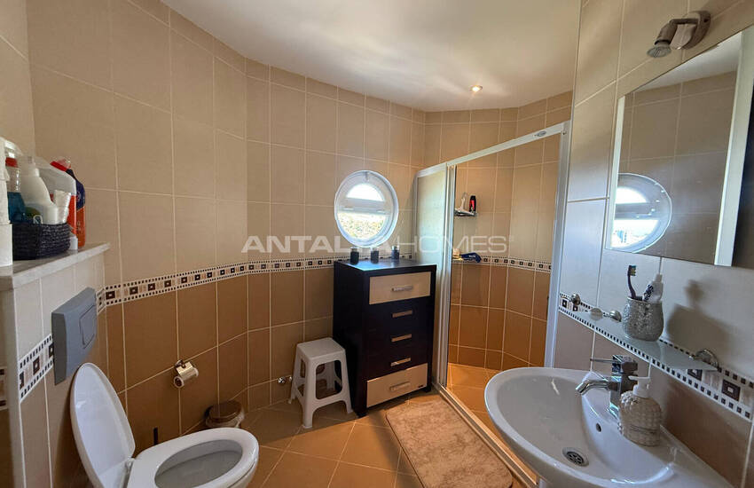 Möblierte Wohnung Mit Panoramablick Auf Die Stadt In Demirtaş 21