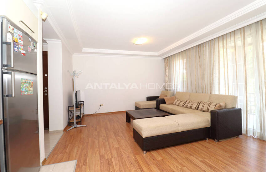Antalya Lara'da Avantajlı Konumda Satılık Daire 7