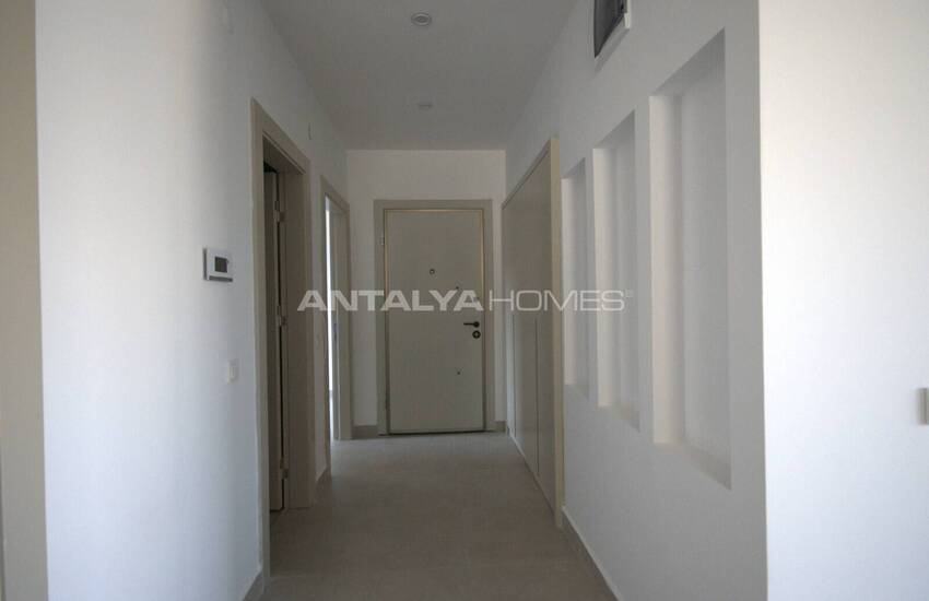 Alanya Kestel'de Denize Yakın Taşınmaya Hazır Daireler 26