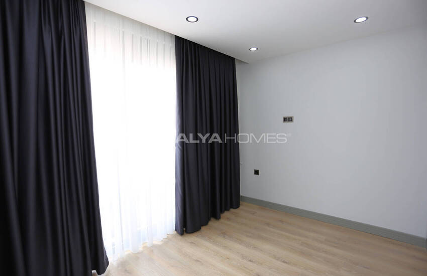 Меблированная квартира рядом с торговым центром в Муратпаше 19