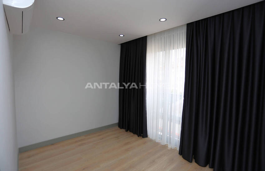 Меблированная квартира рядом с торговым центром в Муратпаше 18