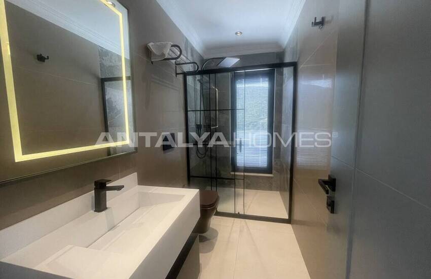 خانه های 4 خوابه تریپلکس با منظره استخر و دریا در کالکان 33