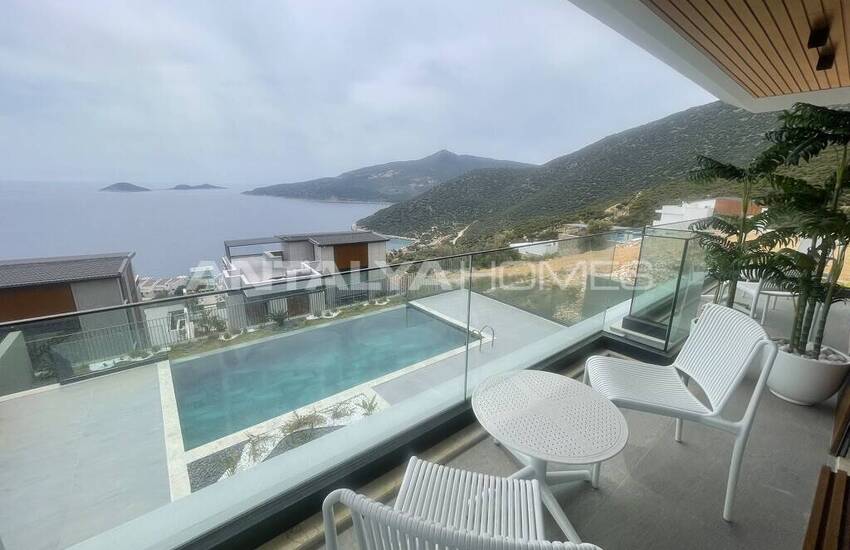 خانه های 4 خوابه تریپلکس با منظره استخر و دریا در کالکان 36