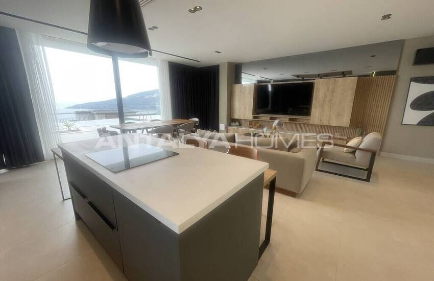 خانه های 4 خوابه تریپلکس با منظره استخر و دریا در کالکان 18