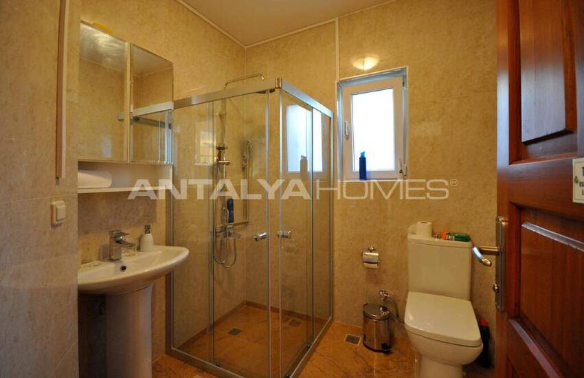 فيلا حجرية مطلة على البحر في كاس 23