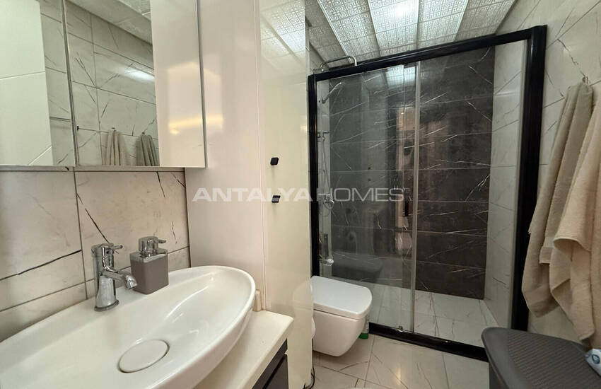 Flat with City and Nature Views in Alanya 16