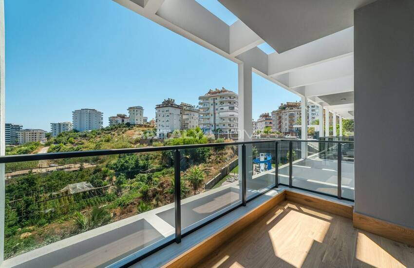 Sea-view Flats in a Complex in Alanya Tosmur 33