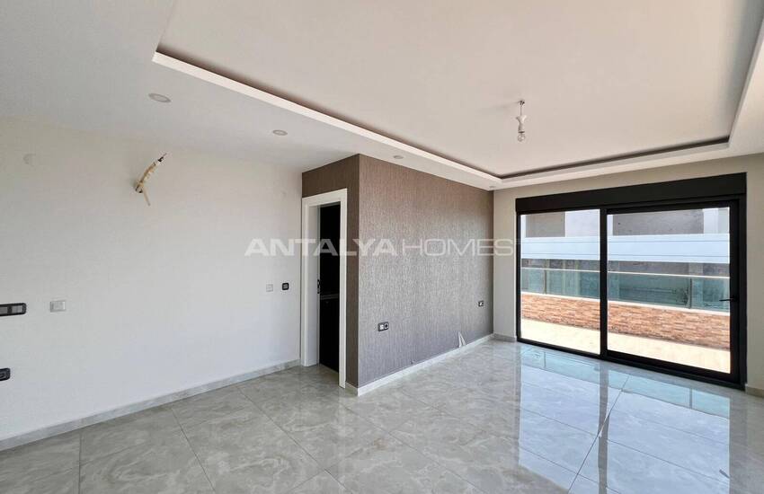 Immobilier En Bord De Mer Avec Piscine À Mahmutlar Alanya 24