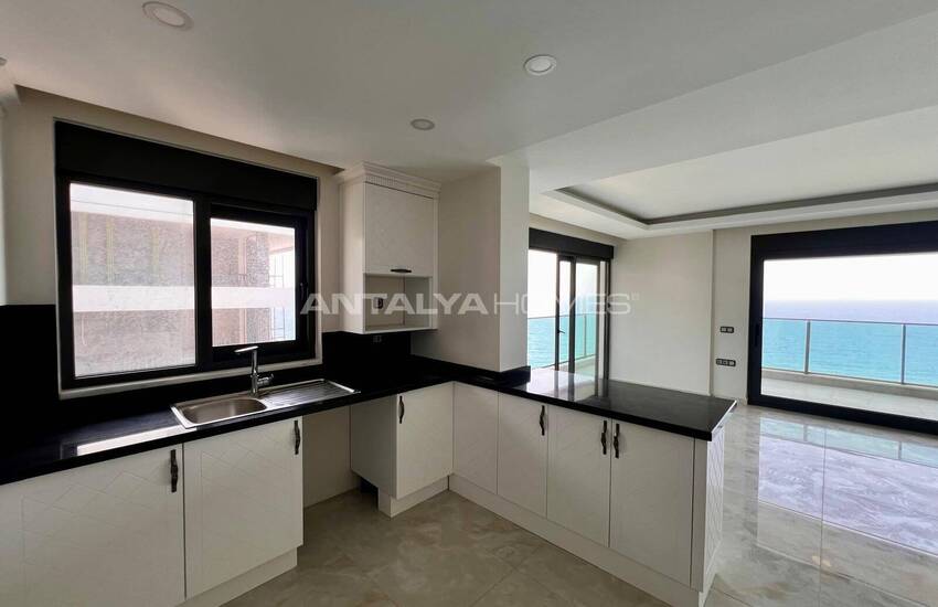 Immobilier En Bord De Mer Avec Piscine À Mahmutlar Alanya 19