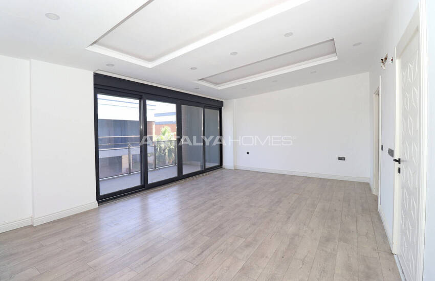 Antalya Döşemealtı'nda Havuzlu Site İçinde 4+1 Villa 20