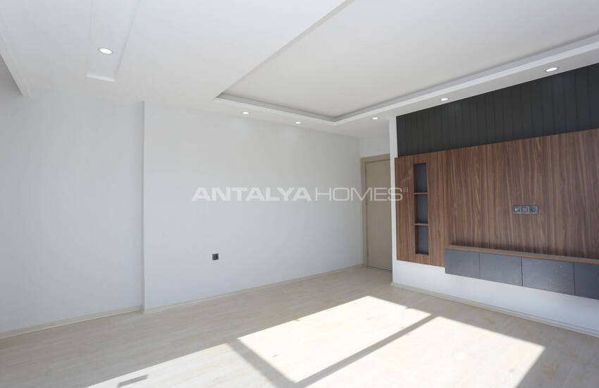 شقق في مجمع سكني يضم مسبحًا وموقف سيارات في أنطاليا 5