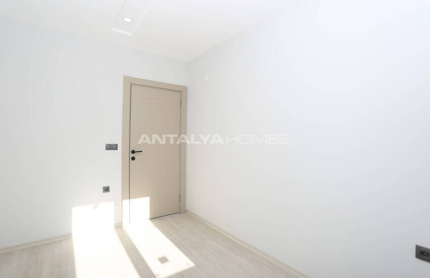 شقق في مجمع سكني يضم مسبحًا وموقف سيارات في أنطاليا 15