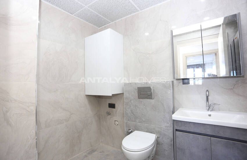 شقق في مجمع سكني يضم مسبحًا وموقف سيارات في أنطاليا 17